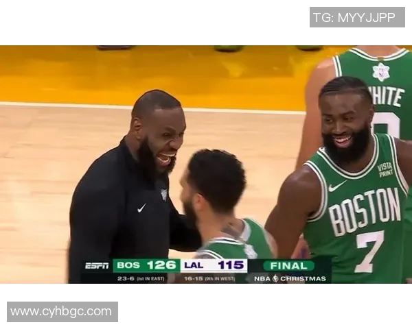 凯尔特人赛后采访中幽默金句引发全场大笑气氛轻松愉快